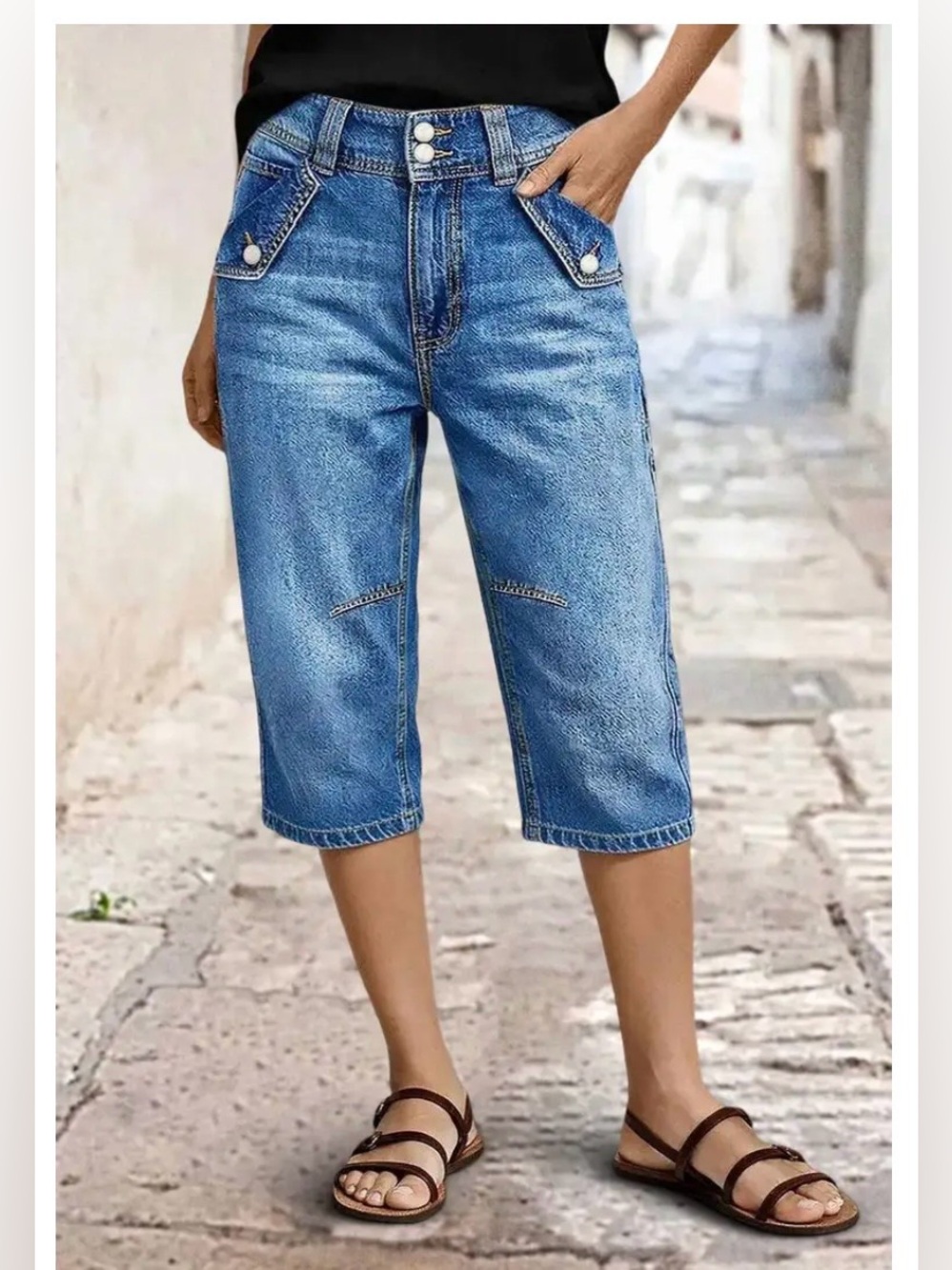 Flamingals Flap Decor Button High Waist Barrel Leg Capri Jeans
